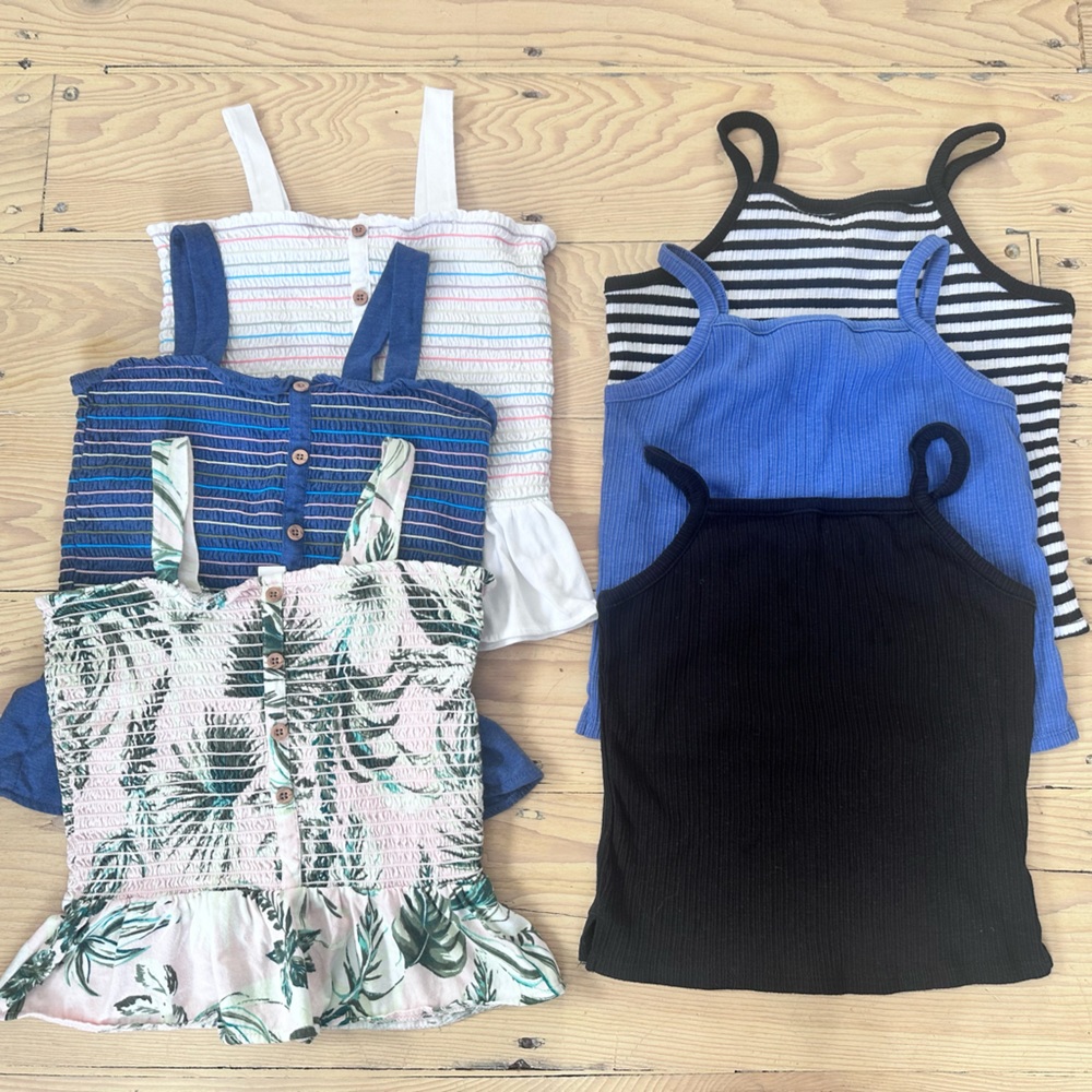 3/$15 Bundle of 6 Old Navy Tank Tops Girls 10-12